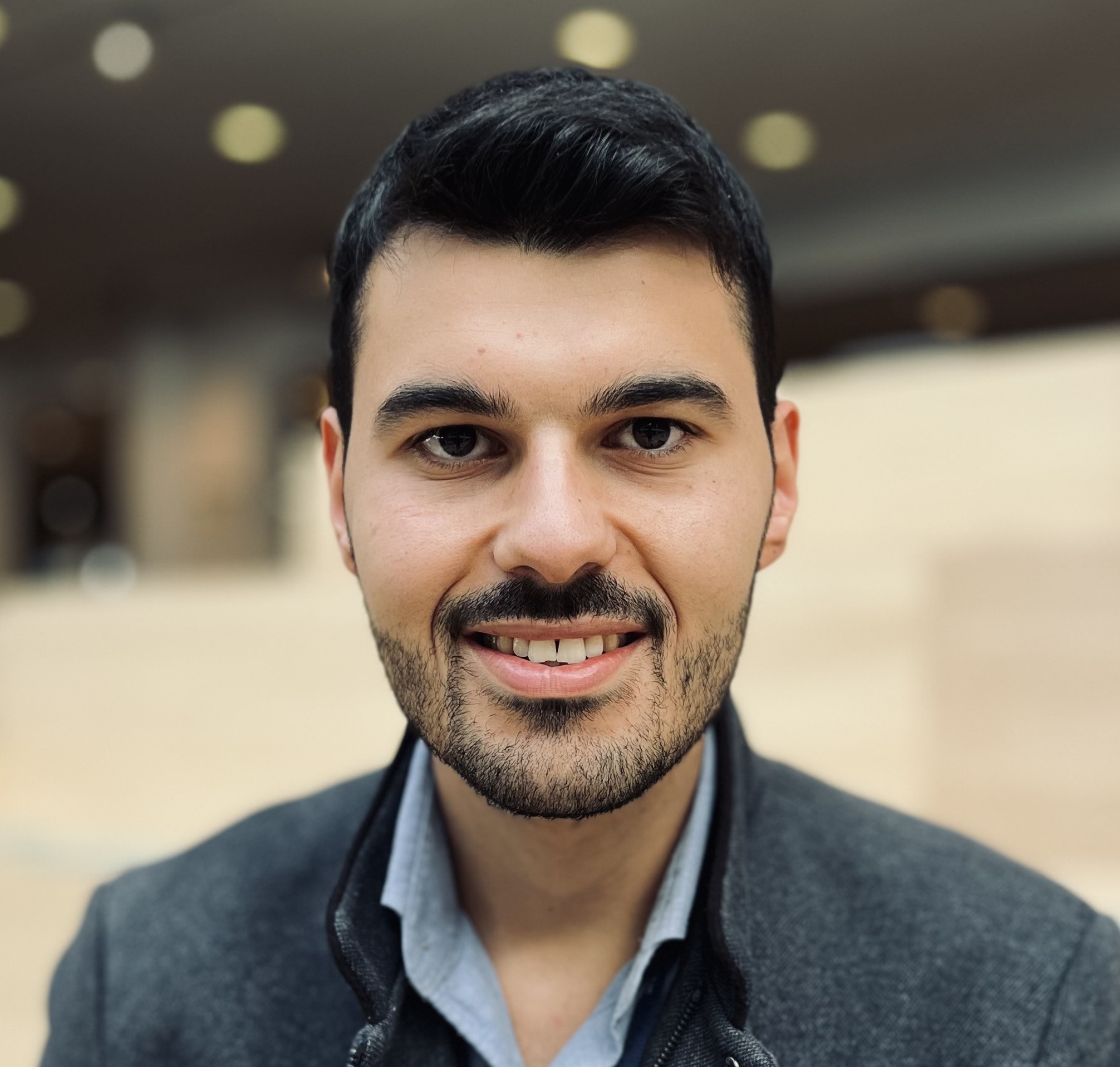 Ekrem Ayhan  Çakay profil fotoğrafı