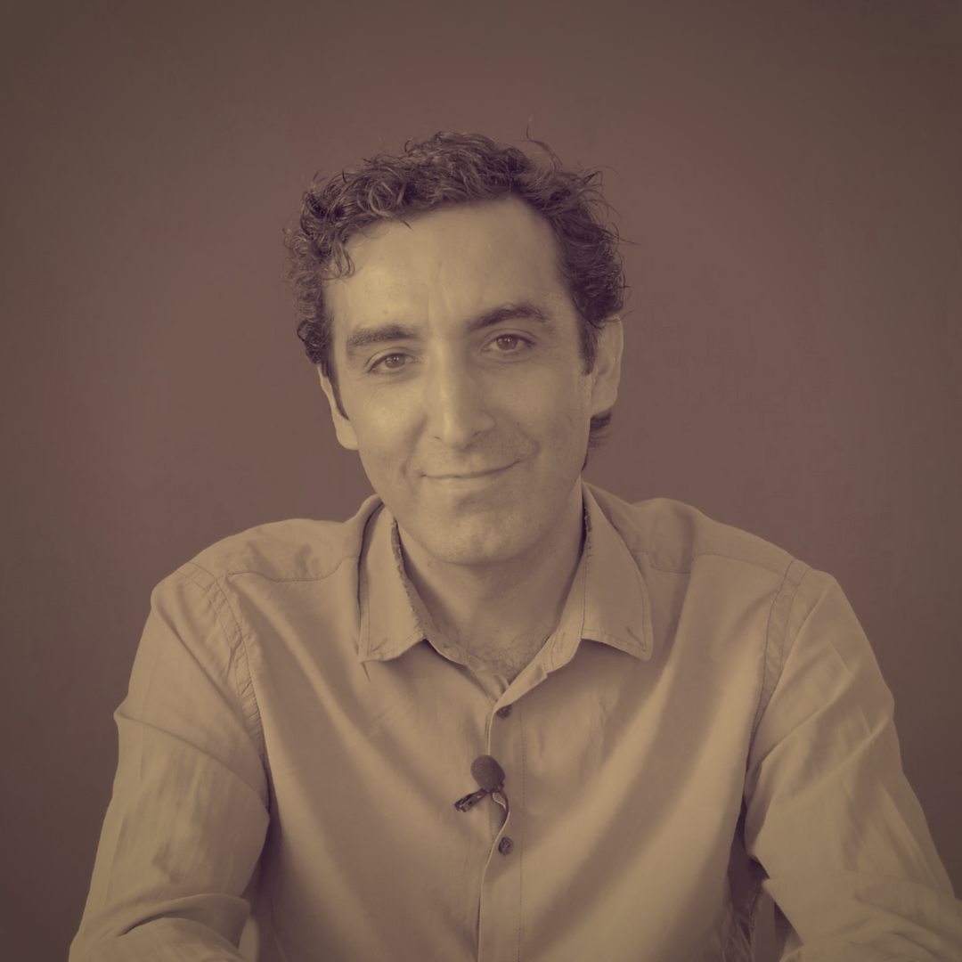 Aziz Alaca isimli kurucu fotoğrafı